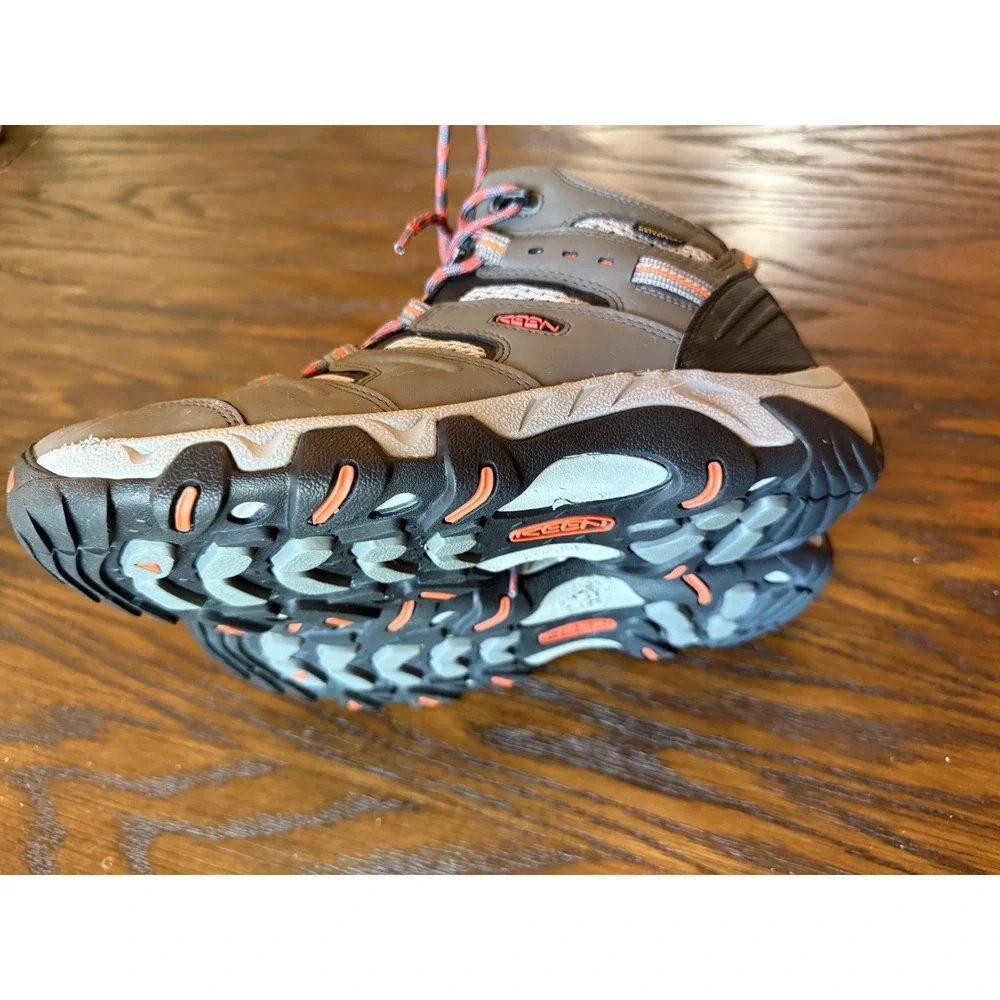 KEEN Steens Mid Waterproof Hiking Boots Mens 10 Grey Orange Excellent Trail Shoe